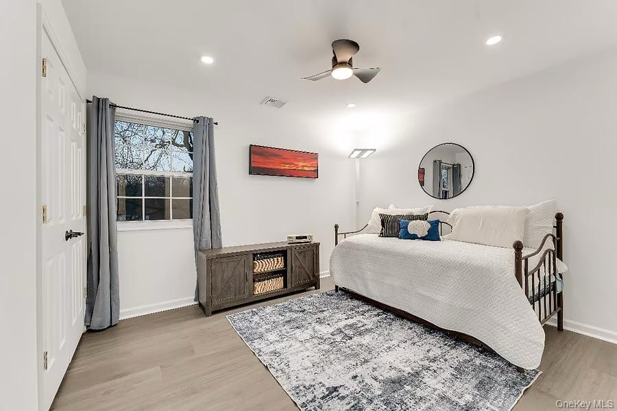 #8 photo, 33 E Potter Lane, Halesite , NY 11743