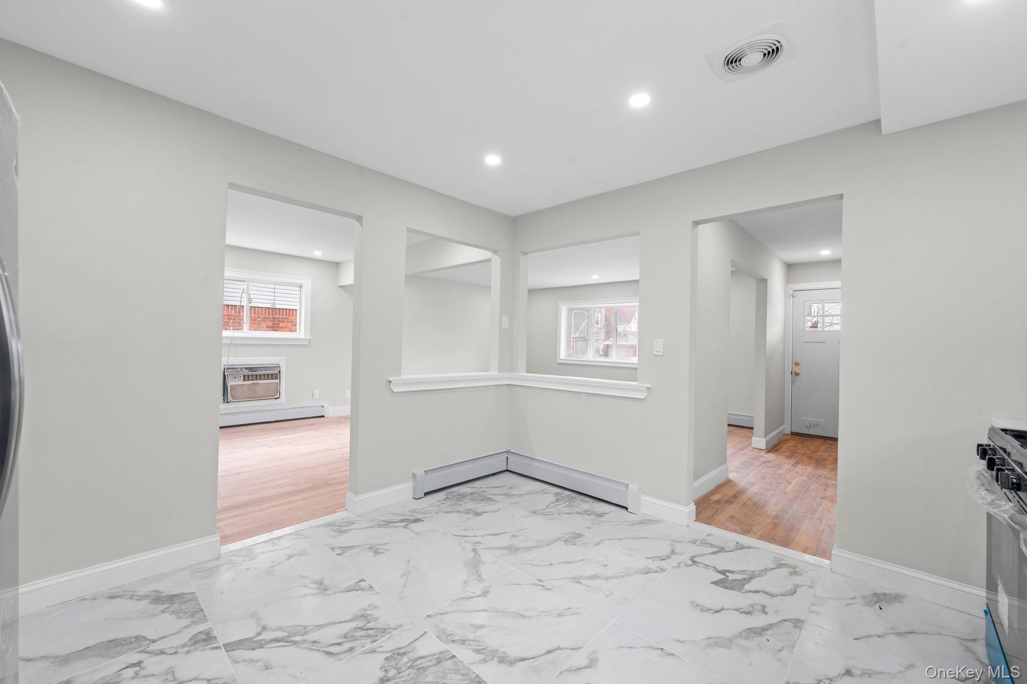 #5 photo, 14101 255th Street, Rosedale , NY 11422