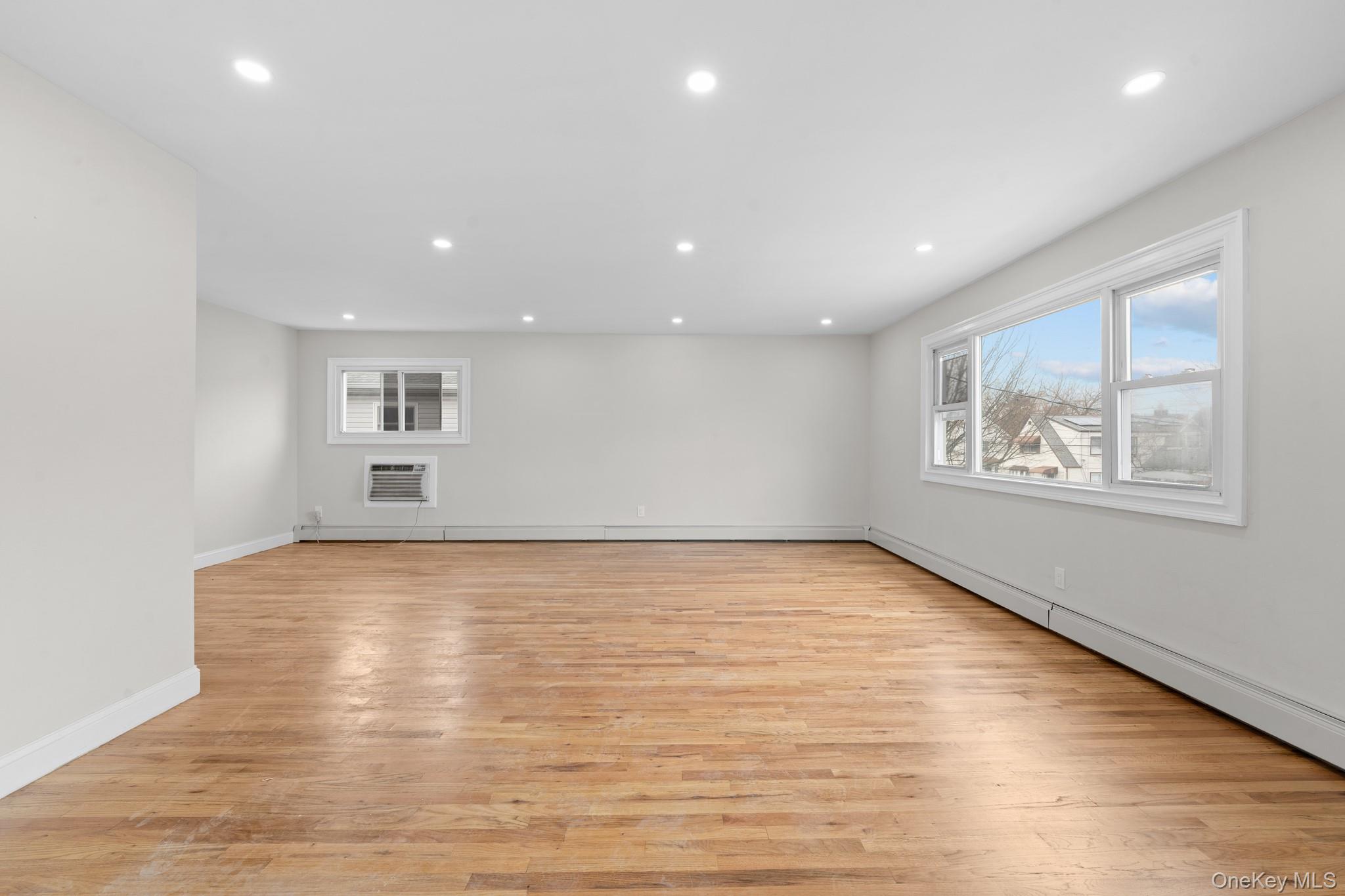 #7 photo, 14101 255th Street, Rosedale , NY 11422