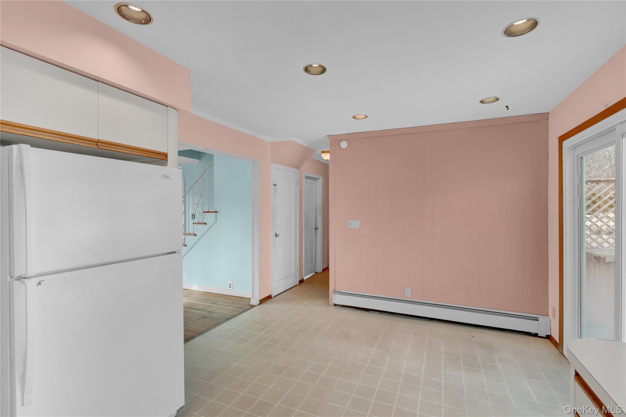 #12 photo, 2217 7th Street, नासाउ काउंटी East Meadow , NY 11554