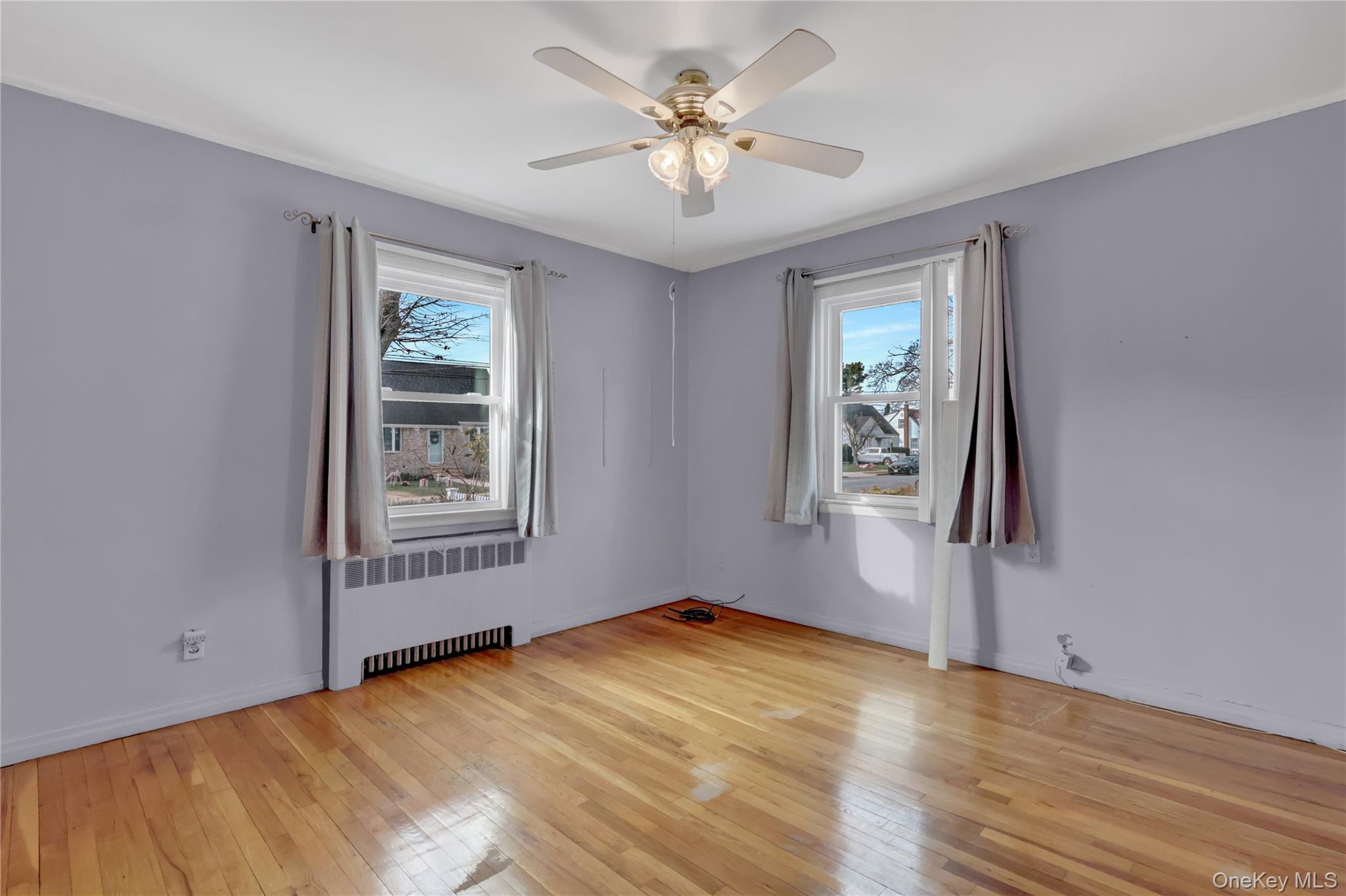 #16 photo, 2217 7th Street, नासाउ काउंटी East Meadow , NY 11554