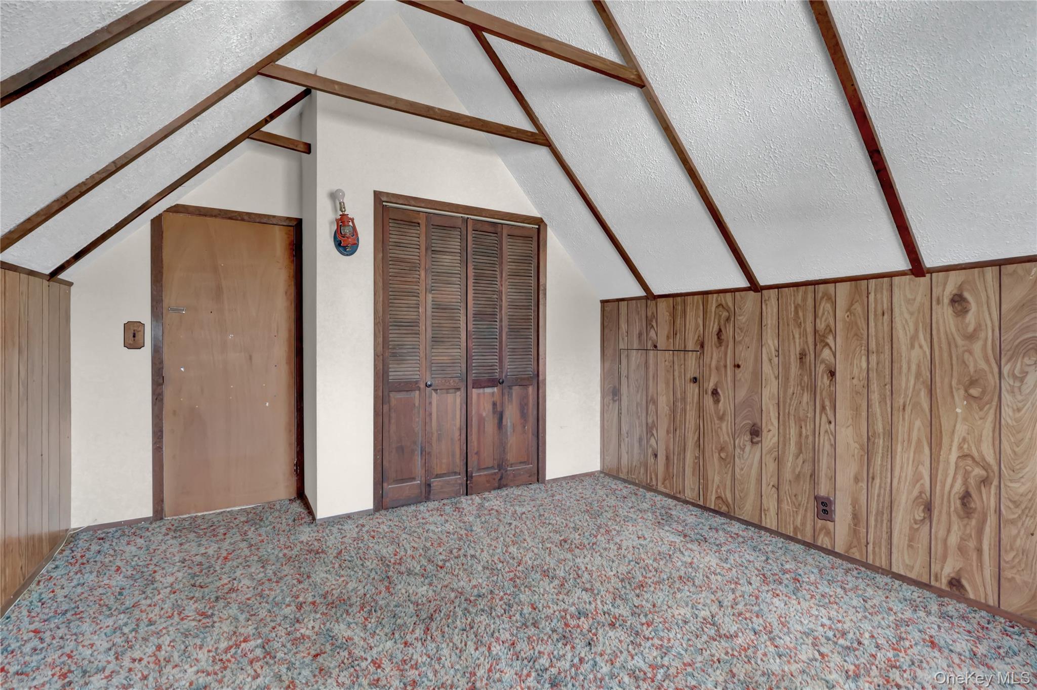 #20 photo, 2217 7th Street, नासाउ काउंटी East Meadow , NY 11554