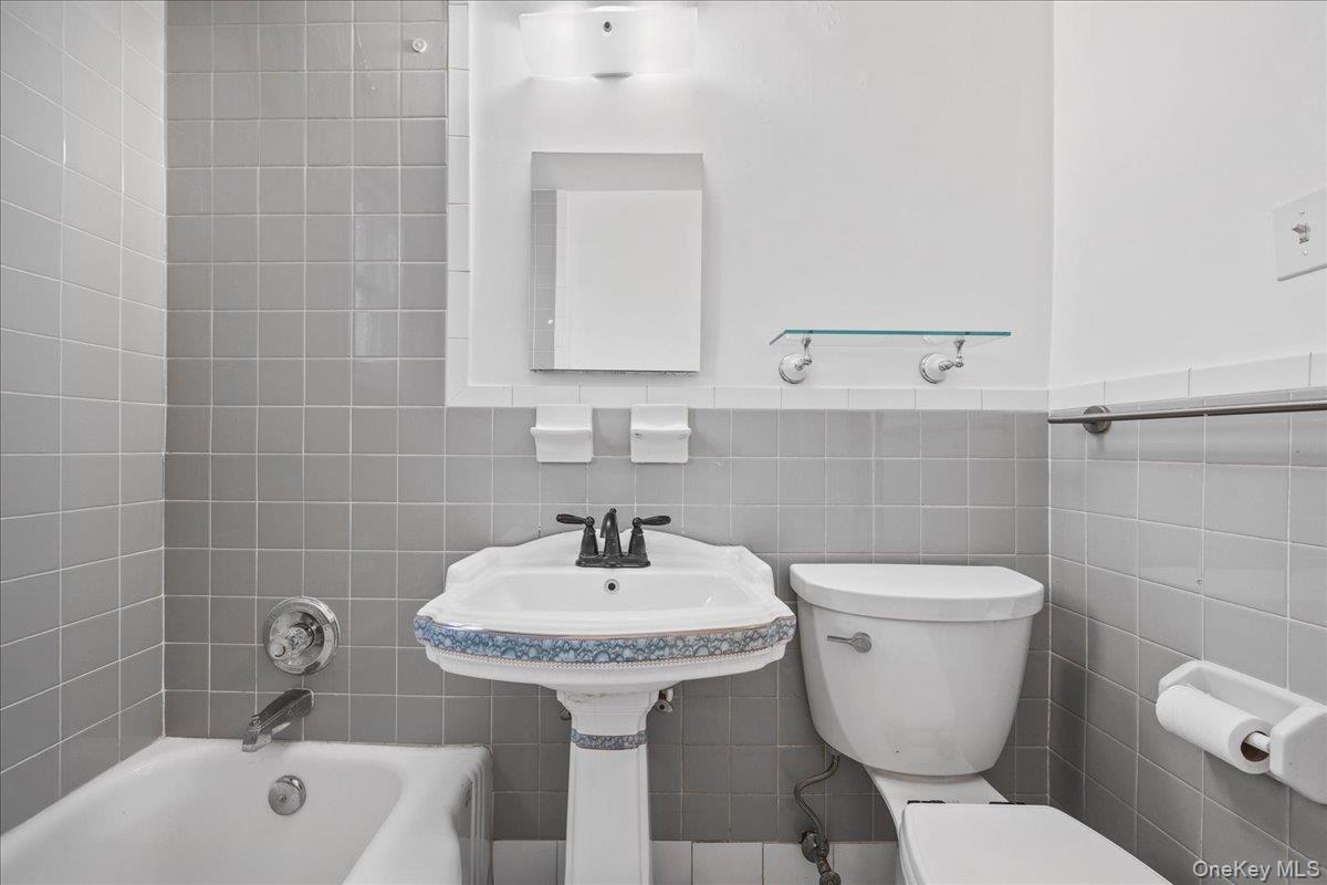 #16 photo, 81L Glen Keith Road, ناسو Glen Cove , NY 11542