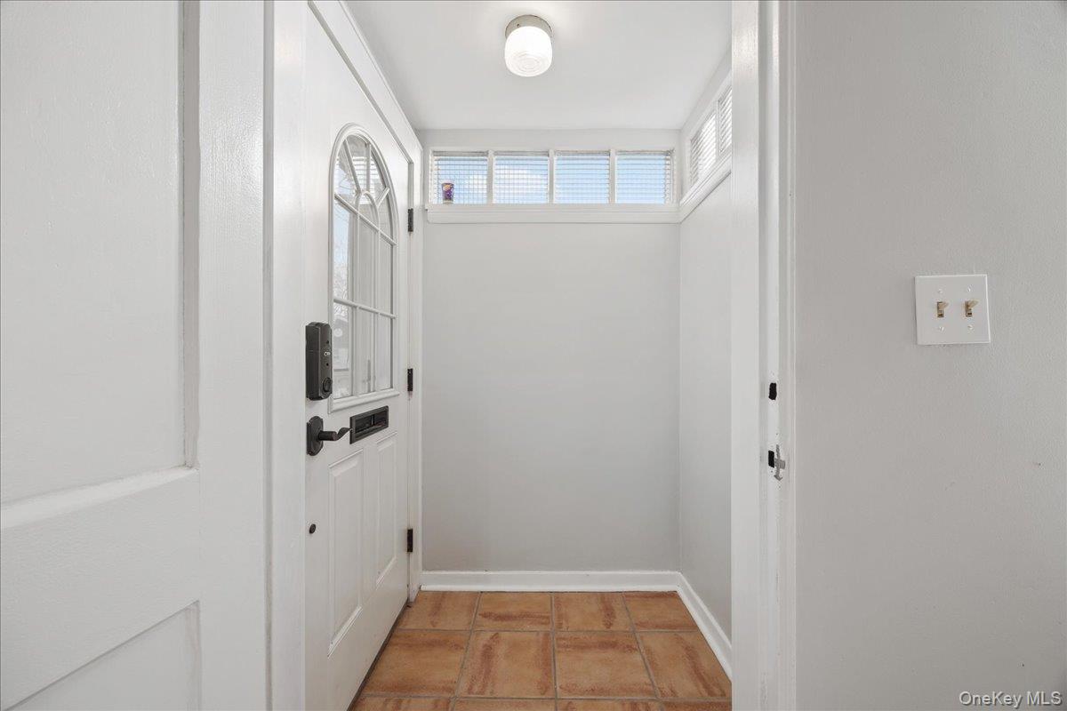 #3 photo, 81L Glen Keith Road, ناسو Glen Cove , NY 11542