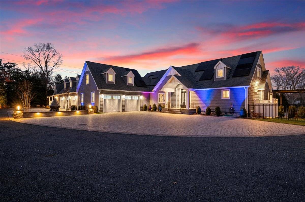 #2 photo, 19 WEST TIANA RD, Hampton Bays , NY 11946