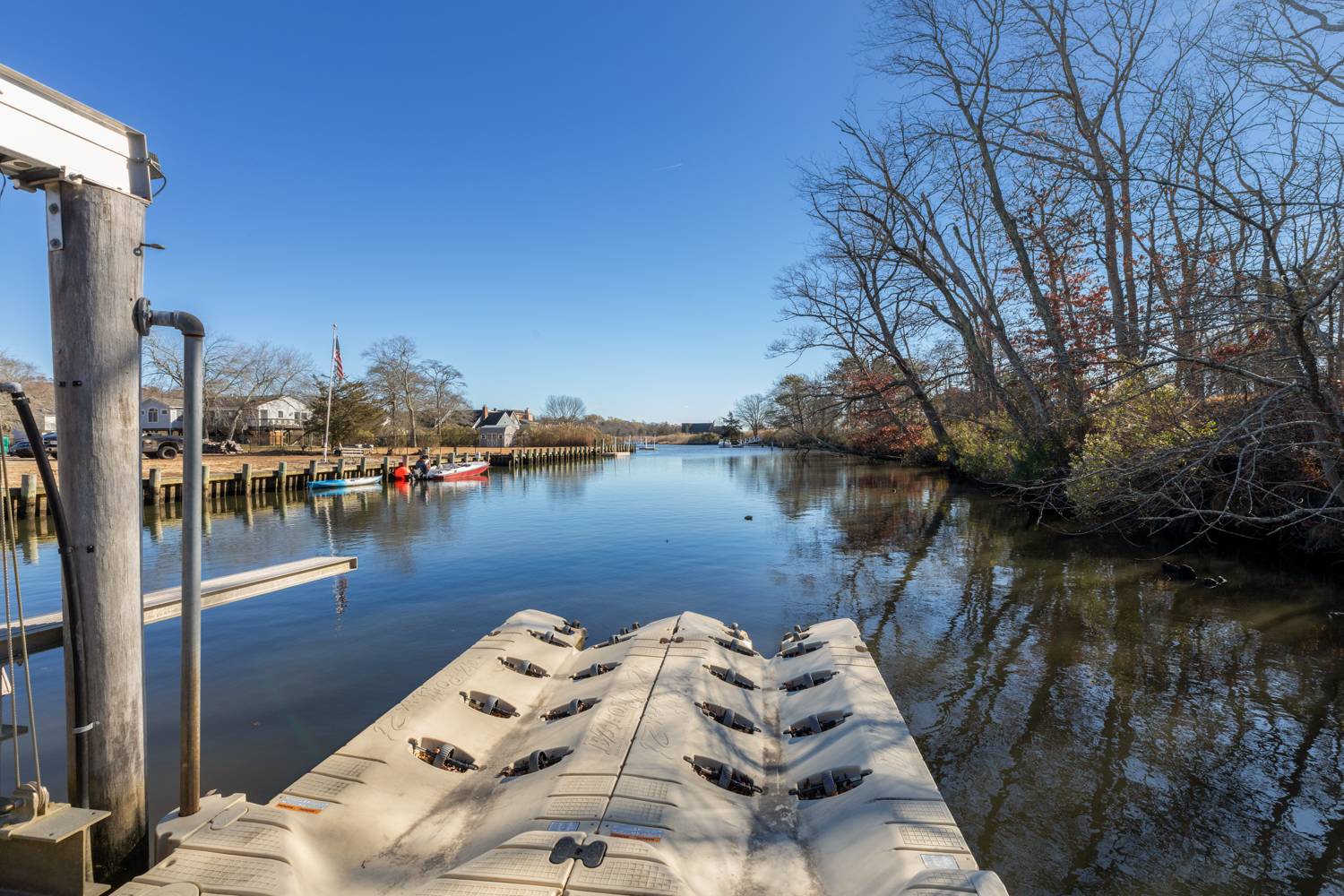 #7 photo, 19 WEST TIANA RD, Hampton Bays , NY 11946