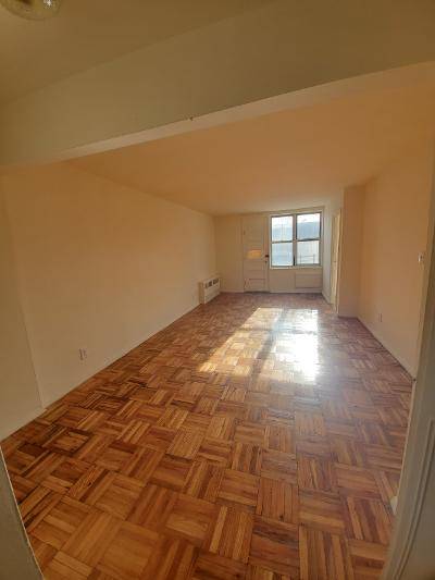 #6 photo, 9420 59 AVE, 뉴욕퀸즈 ELMHURST , NY 11373