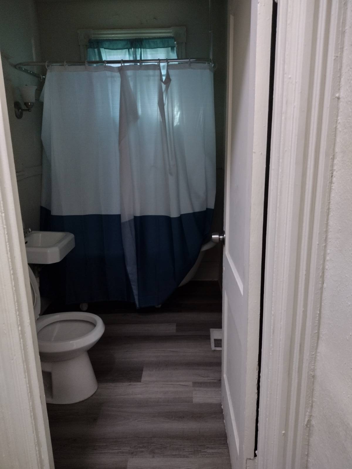 #11 photo, 11 Noyes, 纽约州 Utica , NY 13502