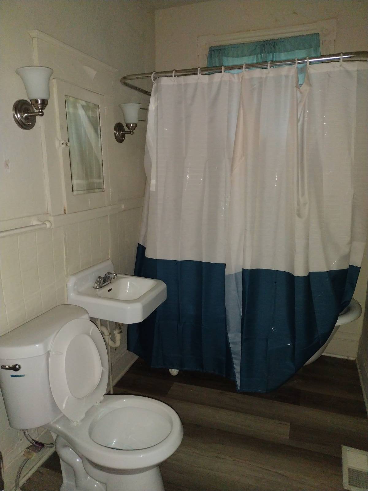 #4 photo, 11 Noyes, 纽约州 Utica , NY 13502