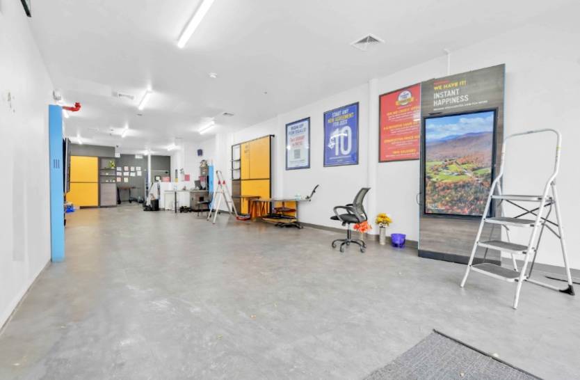 #14 photo, 5652 Myrtle Avenue, Ridgewood , NY 11385