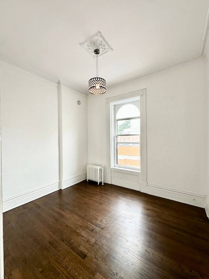 #12 photo, 108 4th Street, #Floor 2, Troy , NY 12180