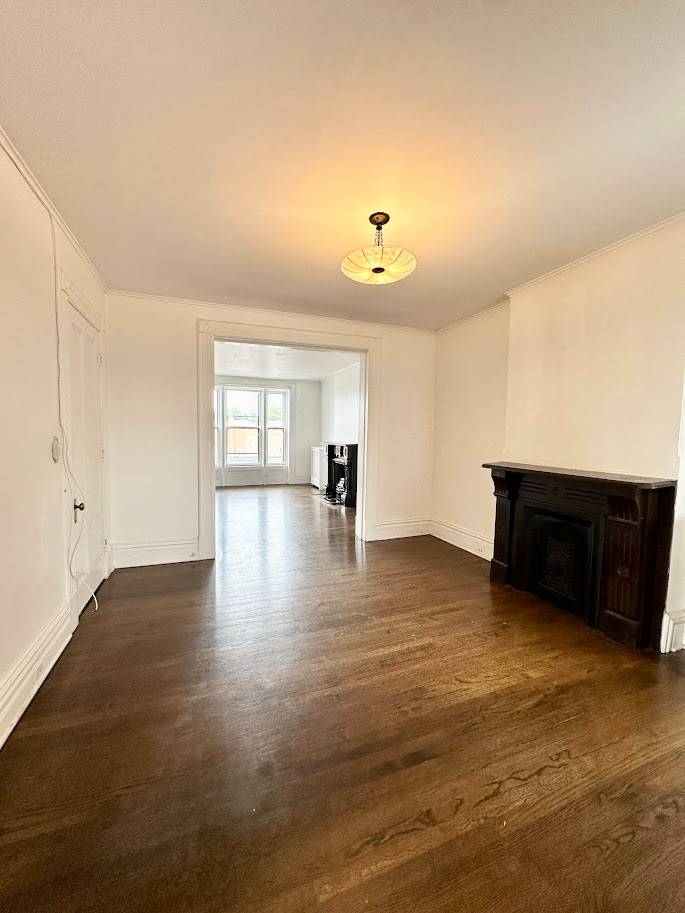 #3 photo, 108 4th Street, #Floor 2, Troy , NY 12180