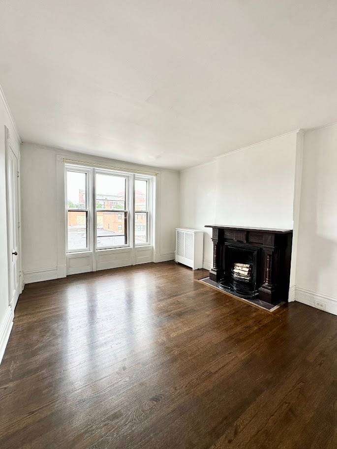 #6 photo, 108 4th Street, #Floor 2, Troy , NY 12180