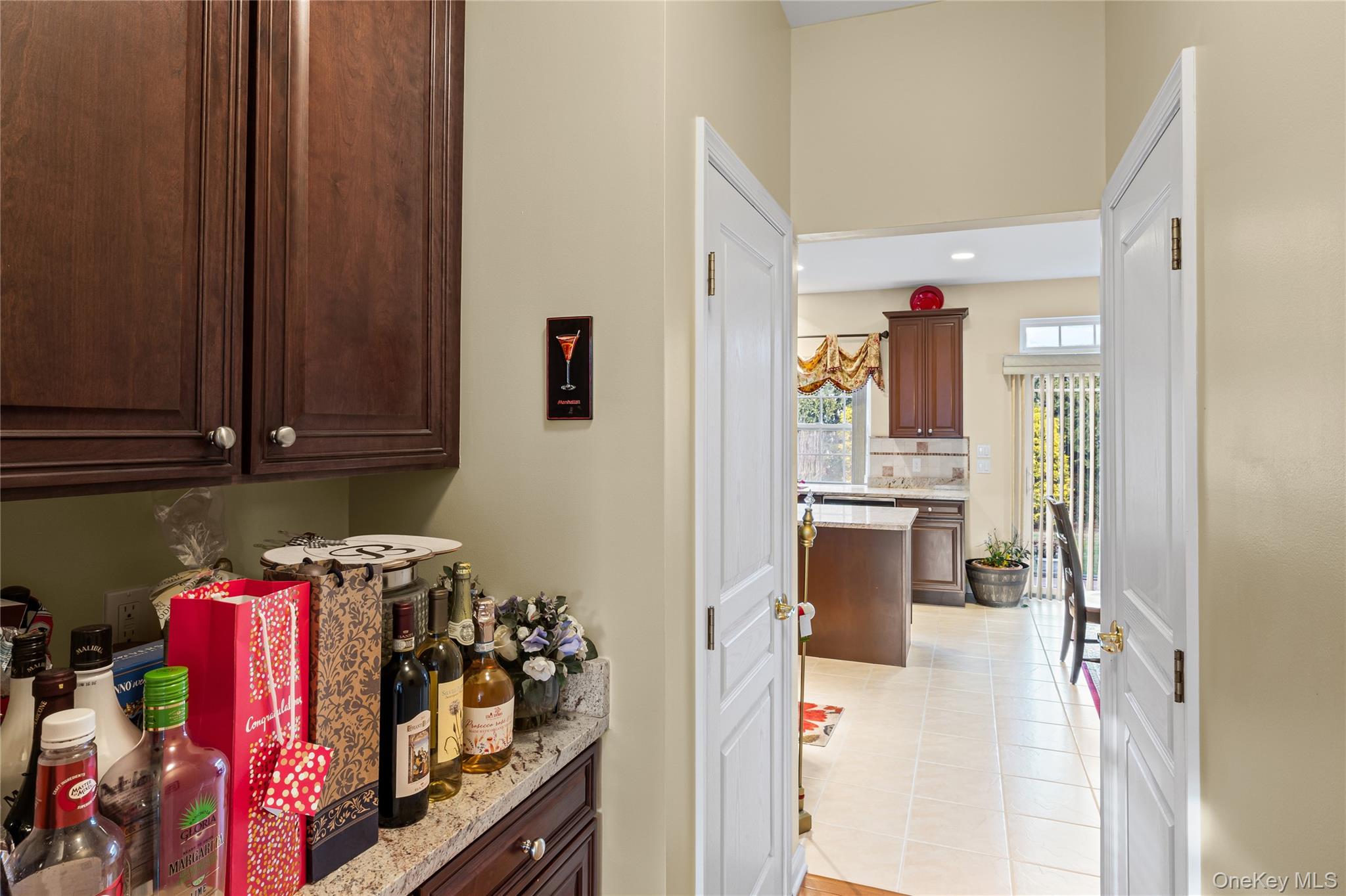 #11 photo, 4 Avolet Court, מחוז סאפוק Mount Sinai , NY 11766