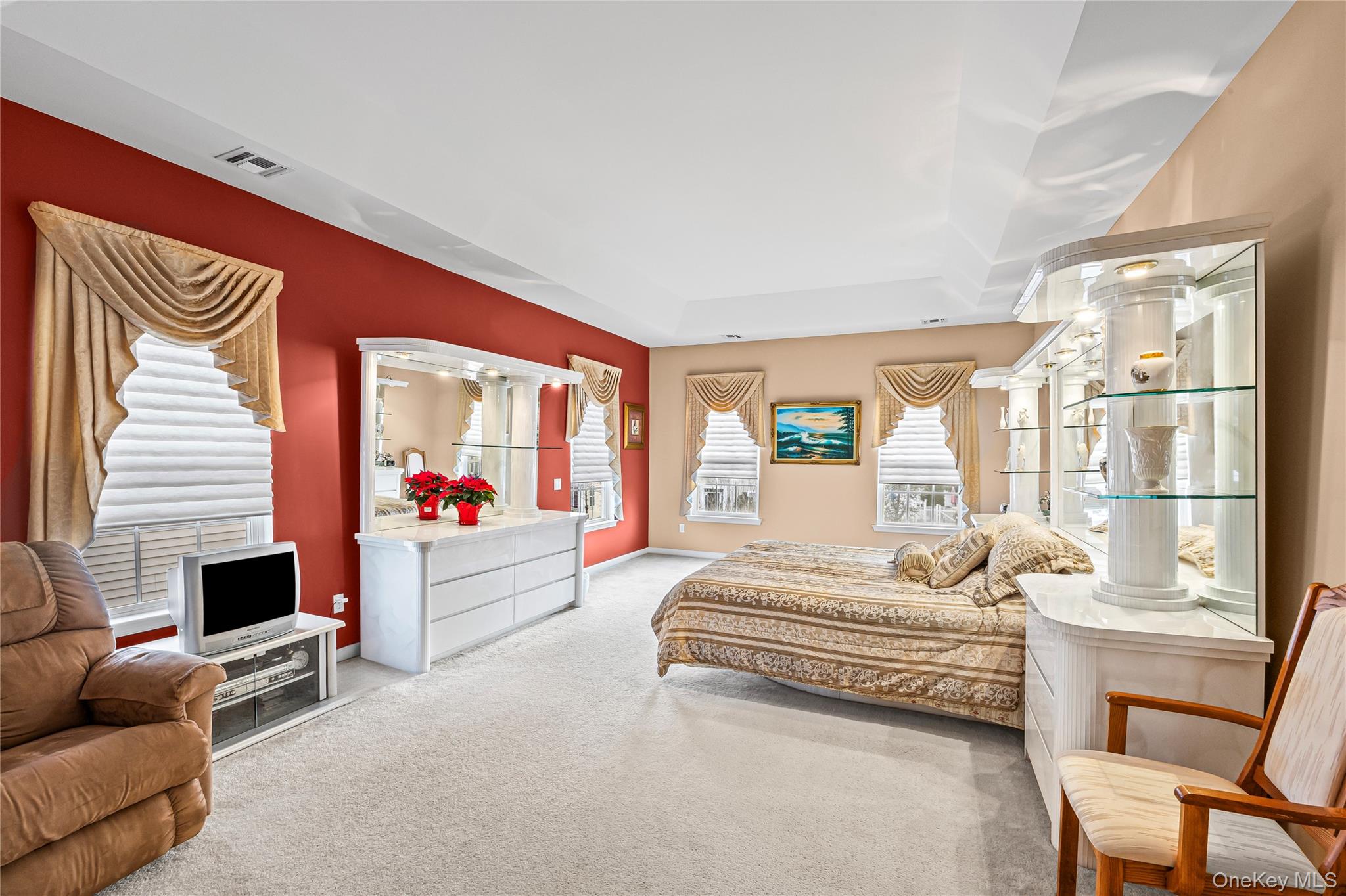 #17 photo, 4 Avolet Court, מחוז סאפוק Mount Sinai , NY 11766