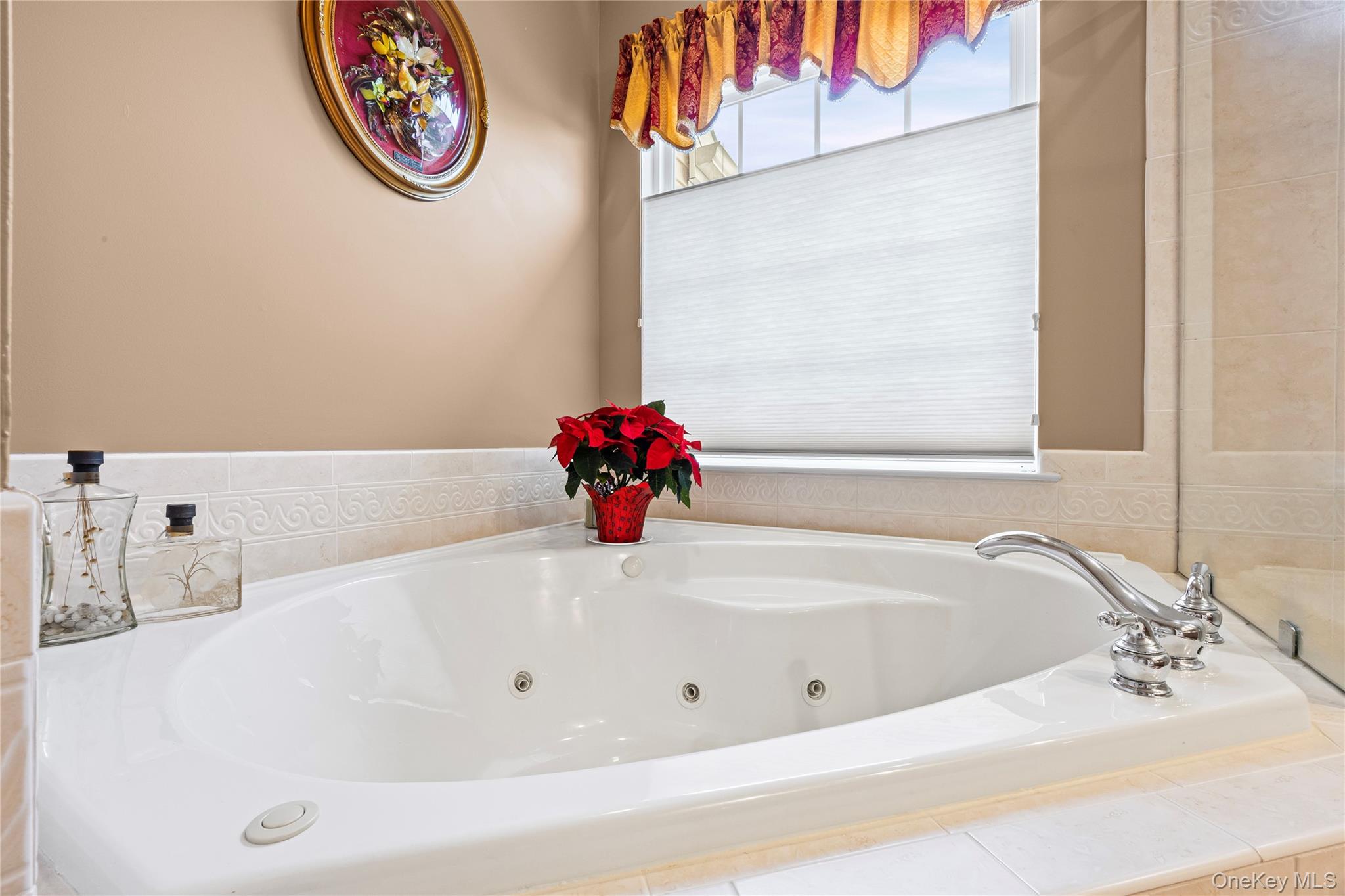 #20 photo, 4 Avolet Court, מחוז סאפוק Mount Sinai , NY 11766