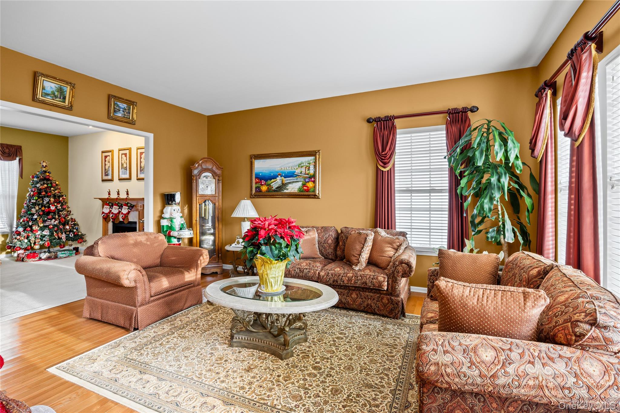 #3 photo, 4 Avolet Court, מחוז סאפוק Mount Sinai , NY 11766