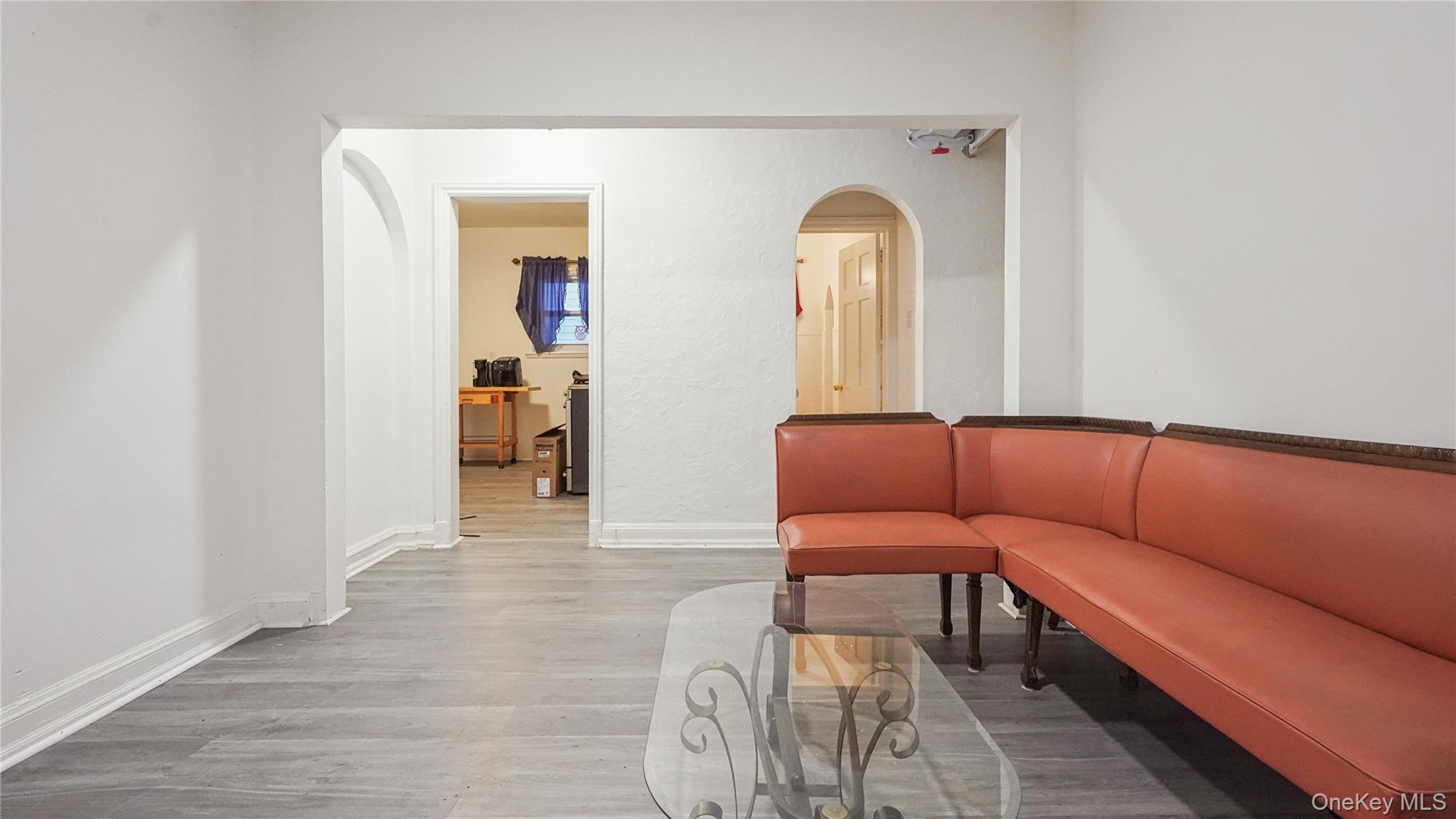 #1 photo, 252 S 10th Avenue, 뉴욕주 Mount Vernon , NY 10550