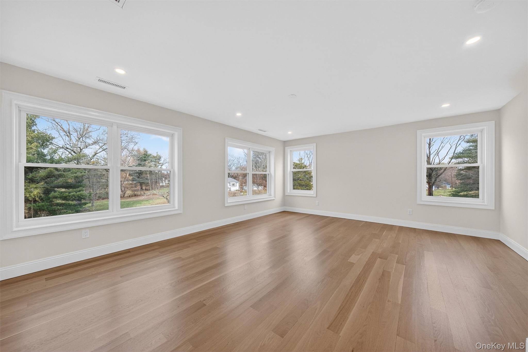 #20 photo, 11 Appleblossom Lane, Hopewell Junction , NY 12533