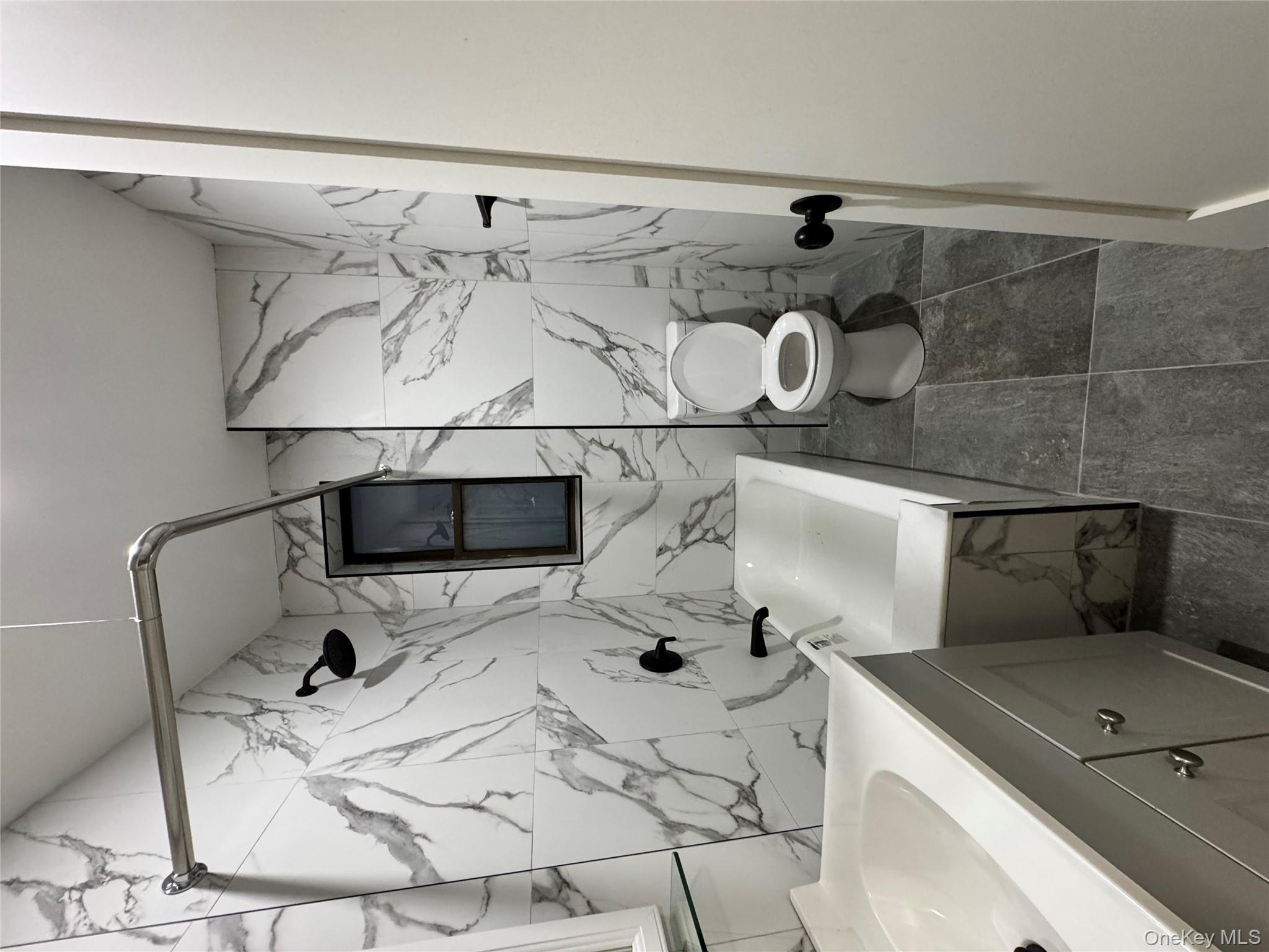 #3 photo, 2925 Mathews Ave, ब्रोंक्स Bronx , NY 10467