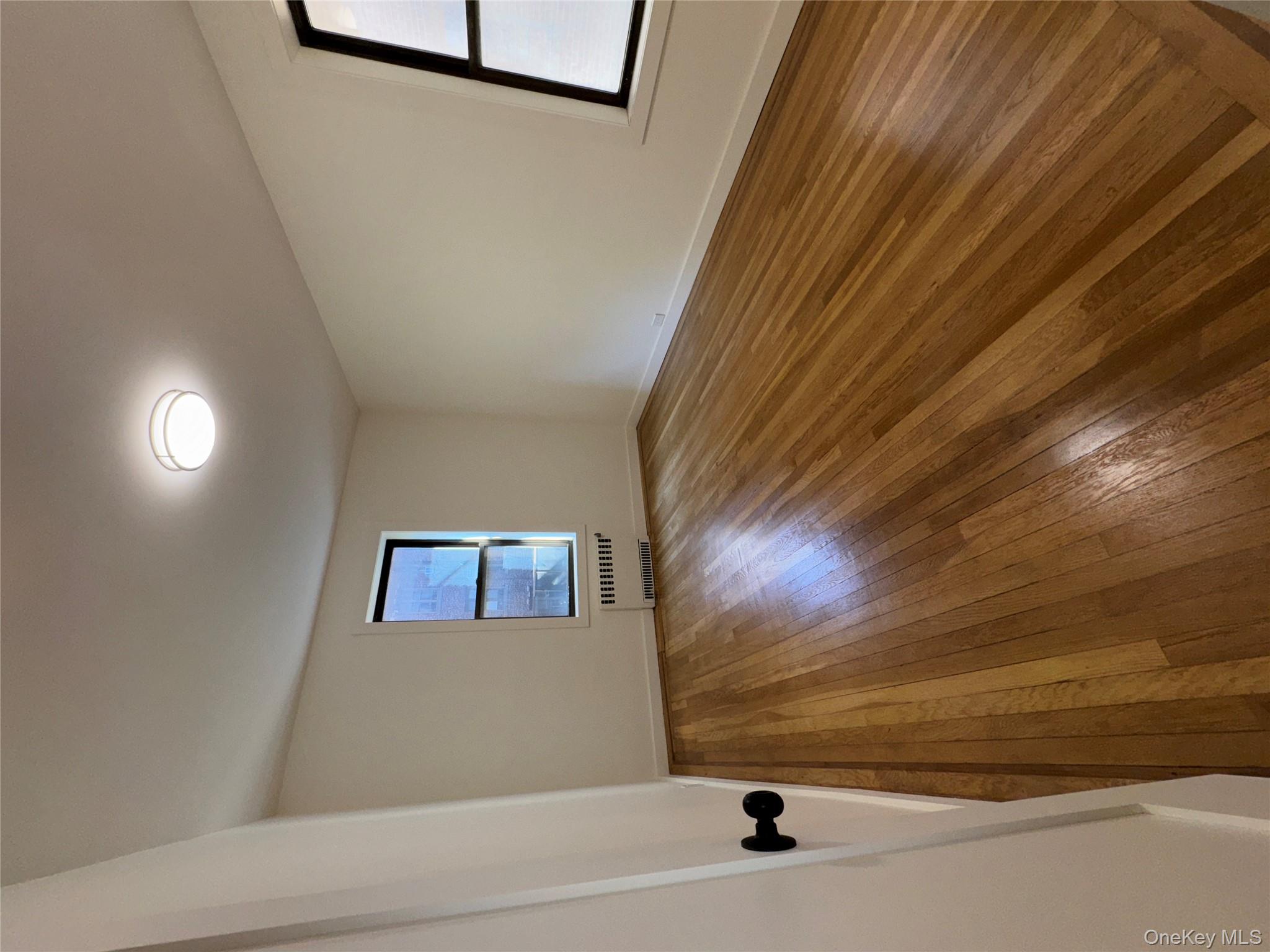 #5 photo, 2925 Mathews Ave, ब्रोंक्स Bronx , NY 10467