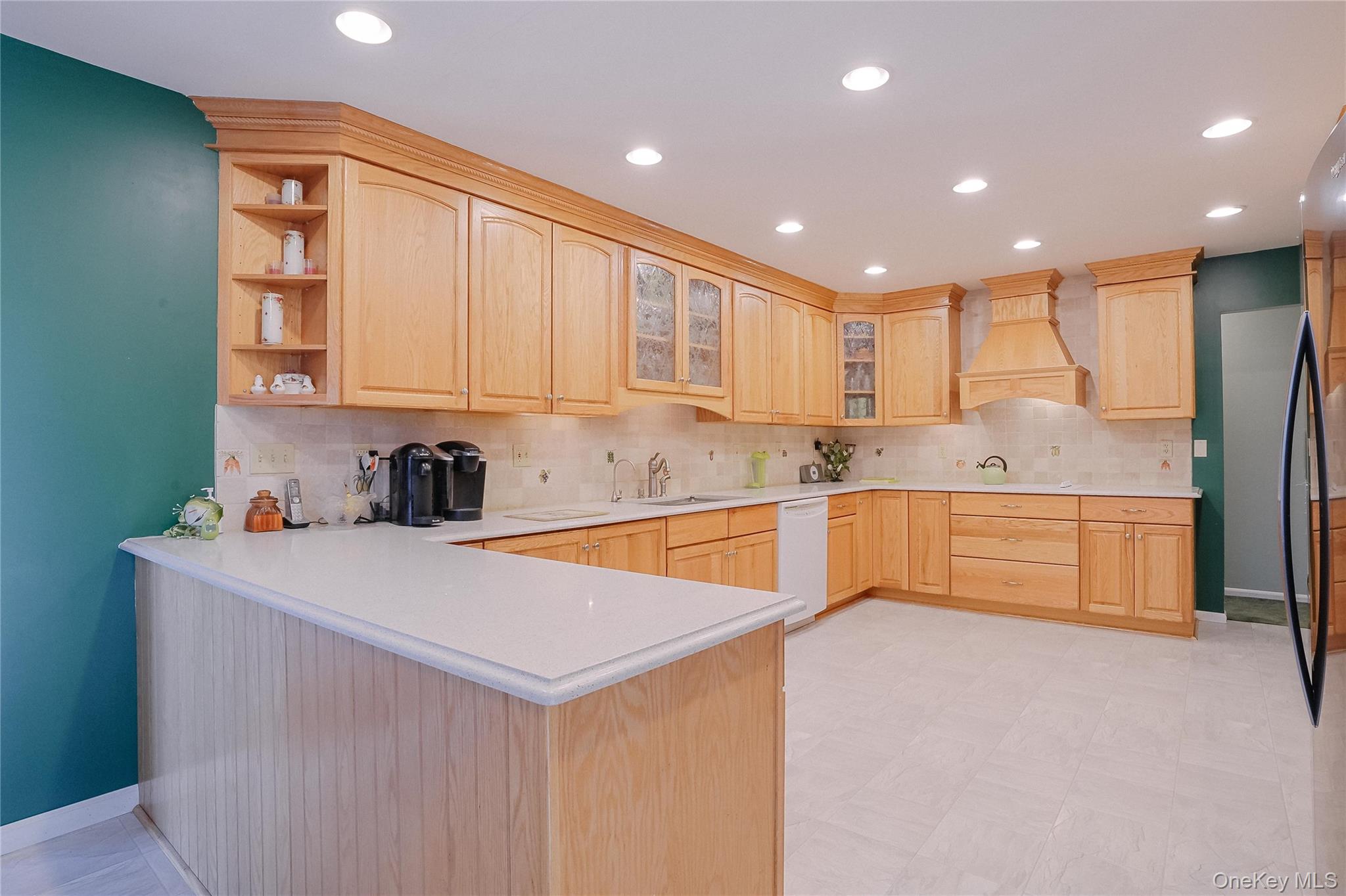 #8 photo, 13 Edna Drive, Hyde Park , NY 12538