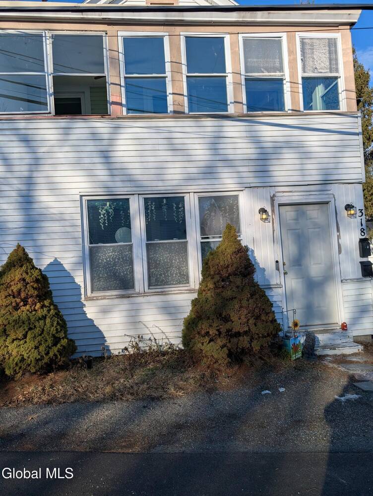 #1 photo, 318 27th Street, #Unit 2, Colonie , NY 12189