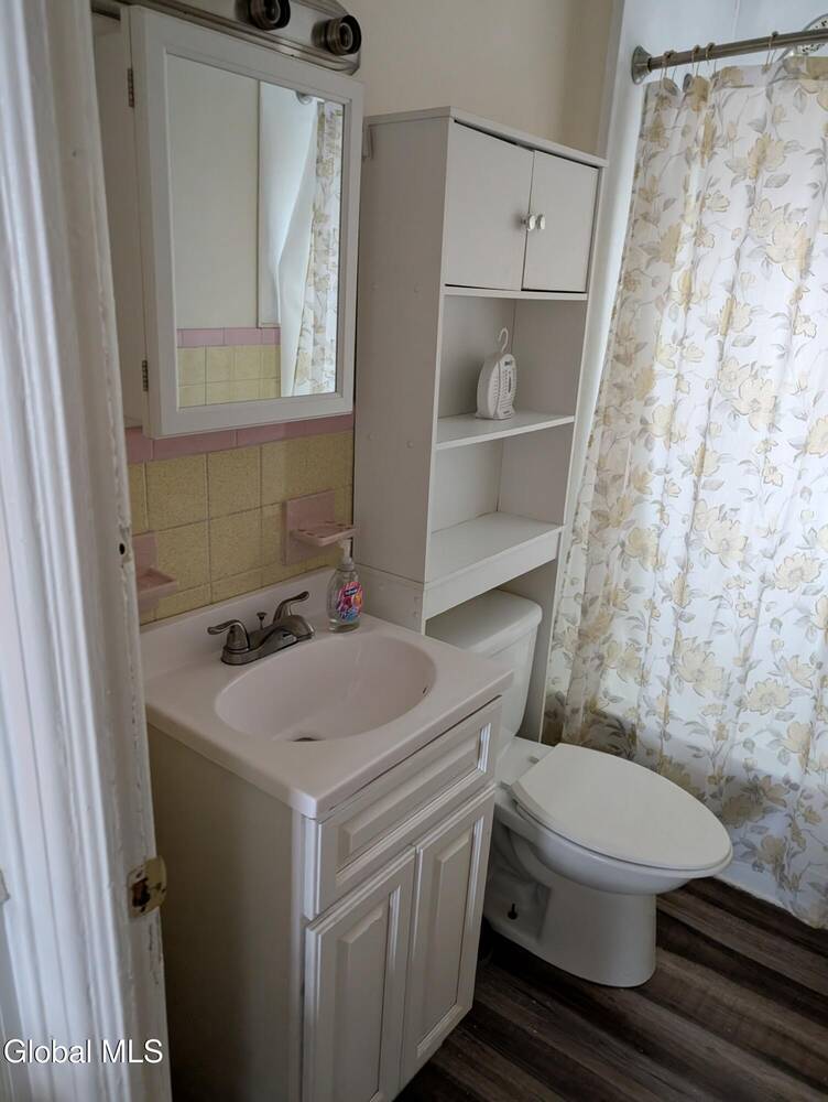 #6 photo, 318 27th Street, #Unit 2, Colonie , NY 12189