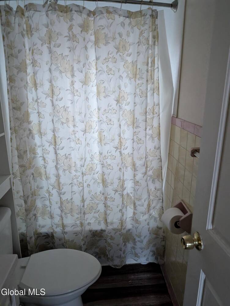 #7 photo, 318 27th Street, #Unit 2, Colonie , NY 12189