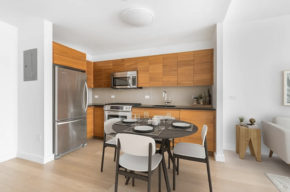 #1 photo, 550 W 45th Street, 曼哈顿 中城西区 Hell's Kitchen , NY 10036