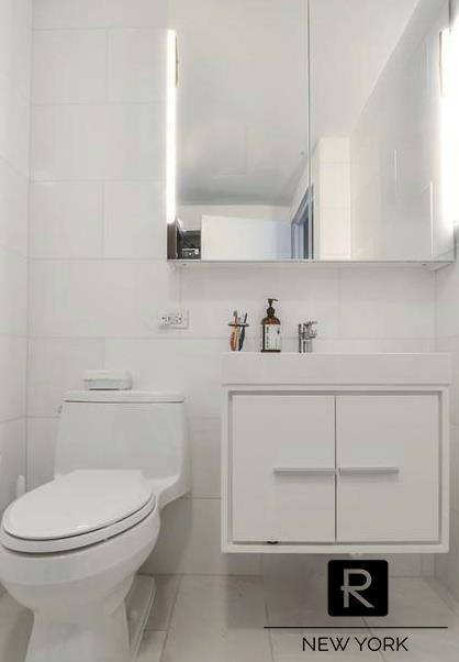 #8 photo, New York City, Battery Park City , NY 10282