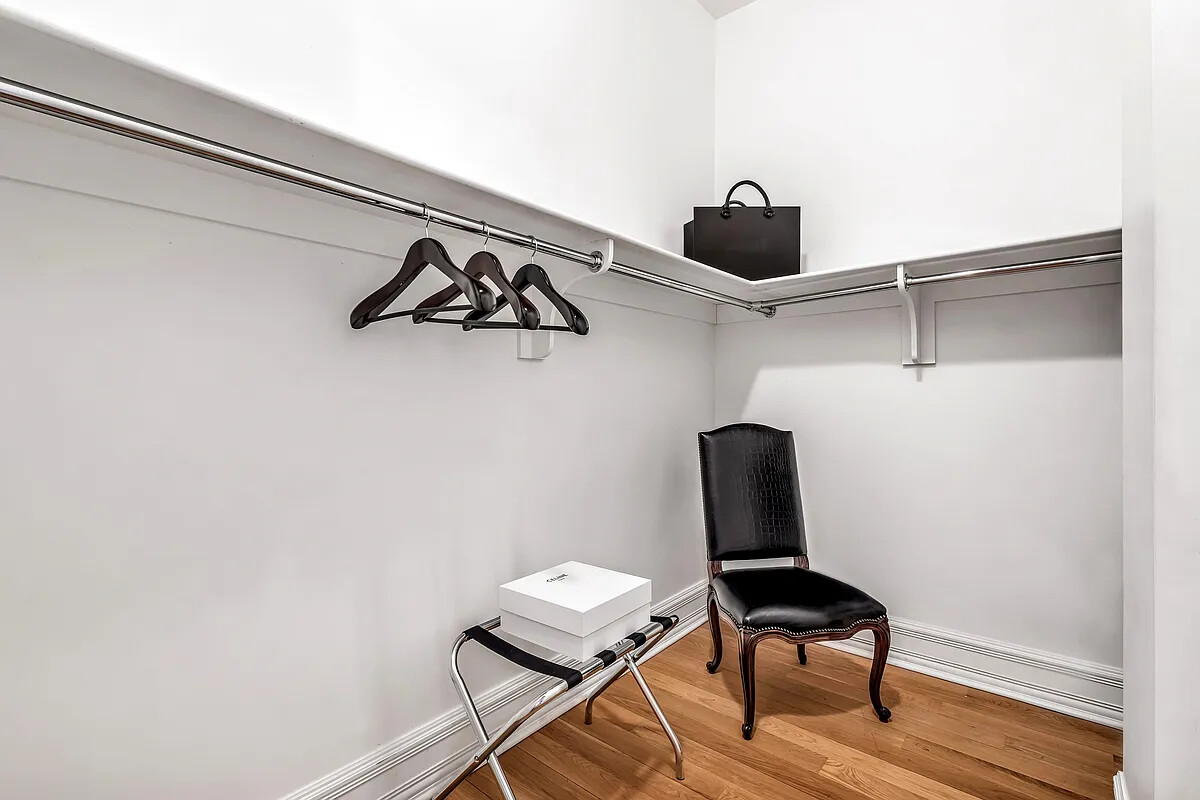 #8 photo, 1 CENTRAL Park S, مانهاتن Central Park South , NY 10019