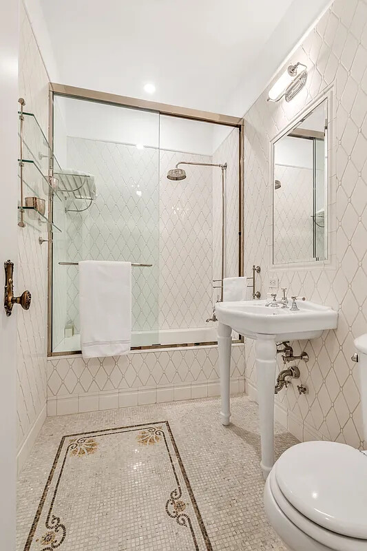 #9 photo, 1 CENTRAL Park S, مانهاتن Central Park South , NY 10019