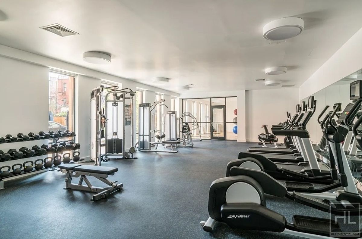 #16 photo, 310 Clarkson Avenue, 브루클린 Prospect Lefferts Gardens , NY 11226