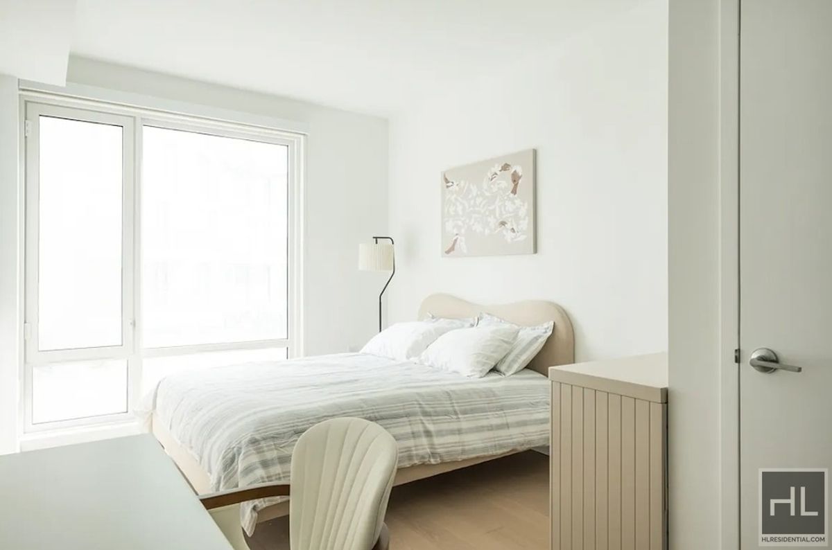 #4 photo, 975 Nostrand Avenue, 브루클린 Crown Heights , NY 11225