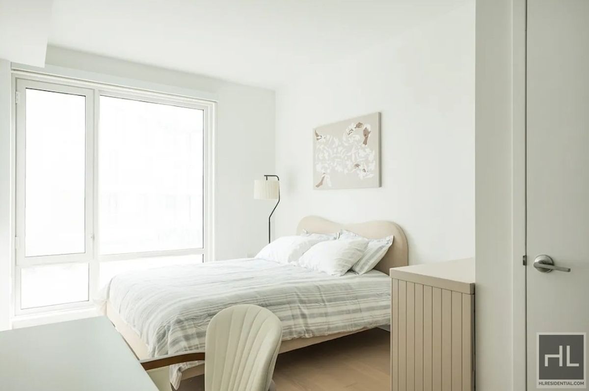 #5 photo, 975 Nostrand Avenue, 브루클린 Crown Heights , NY 11225