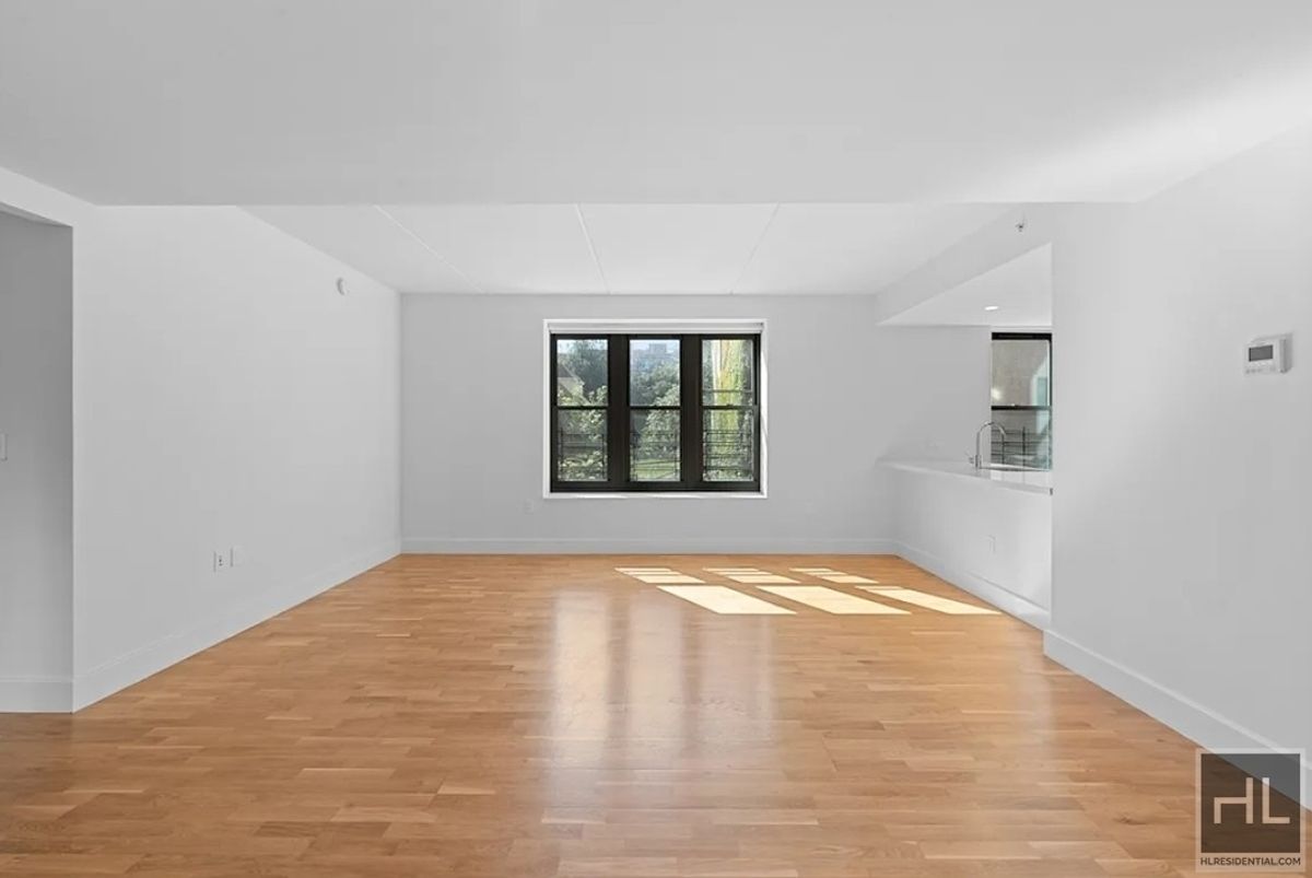 #4 photo, 310 Clarkson Avenue, 브루클린 Prospect Lefferts Gardens , NY 11226