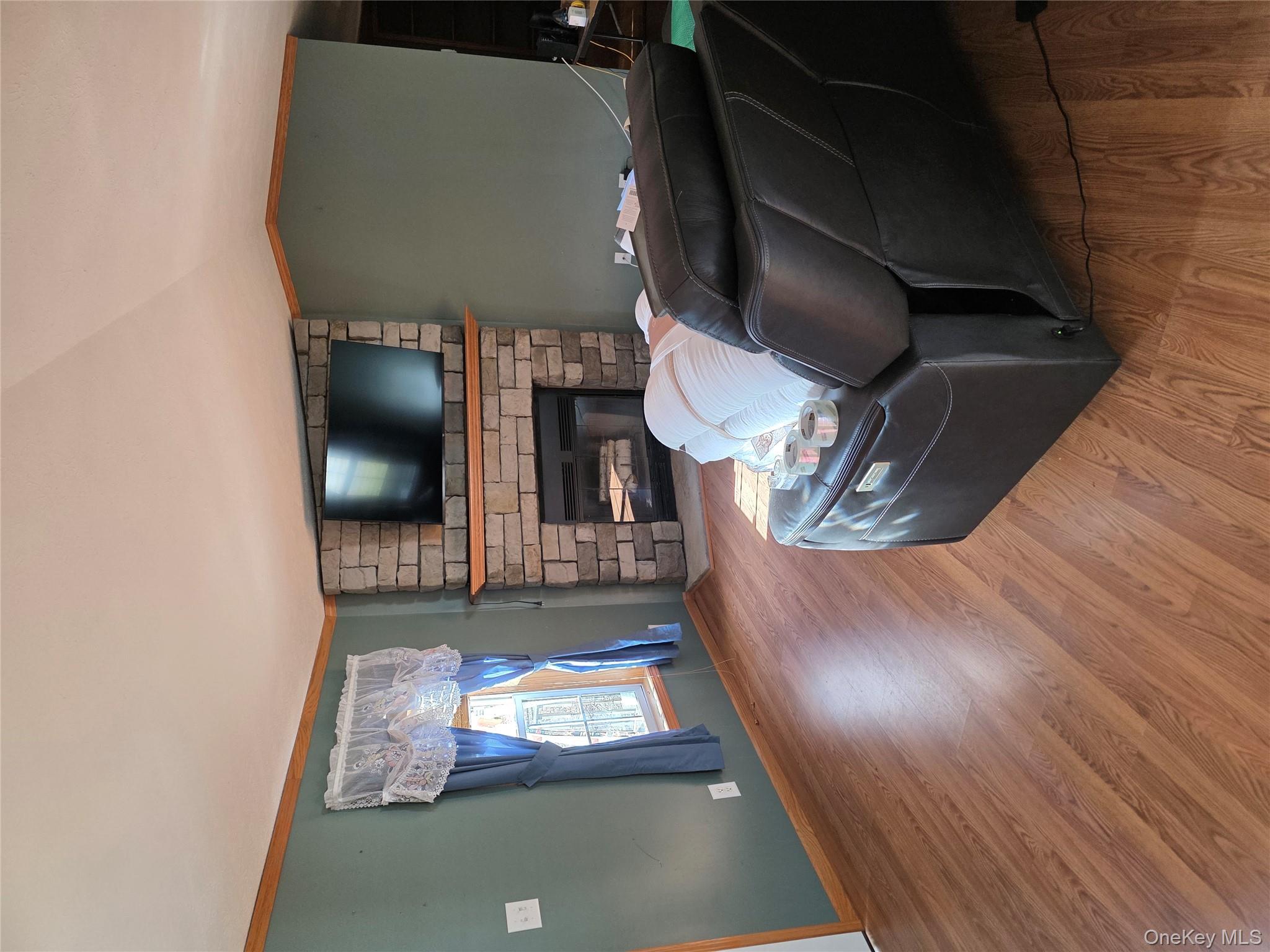 #15 photo, 8 Greenrose Drive, Marlboro , NY 12542