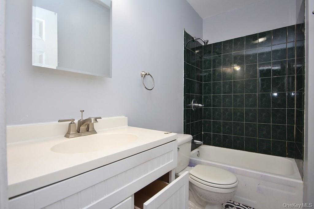 #7 photo, 146 Johnston Street, Newburgh , NY 12550