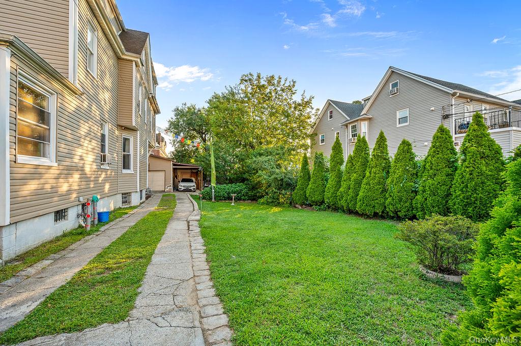 #6 photo, 27-28 Humphreys Street, Куинс ‖ East Elmhurst , NY 11369