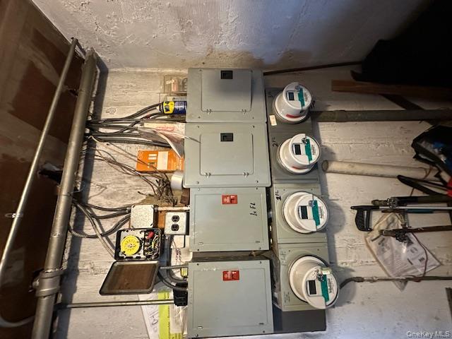 #3 photo, 23-23 93rd Street, קווינס East Elmhurst , NY 11369