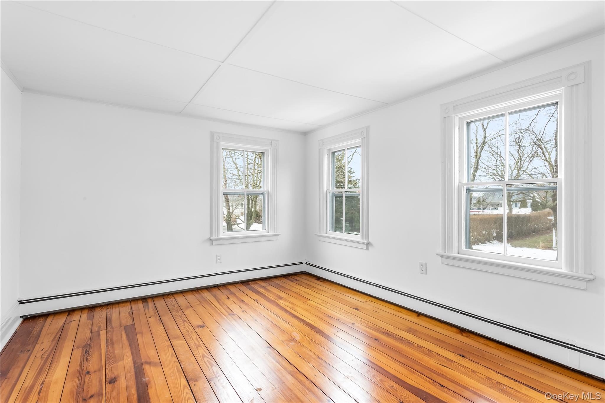 #6 photo, 685 Orchard Street, سوفولك New Suffolk , NY 11956