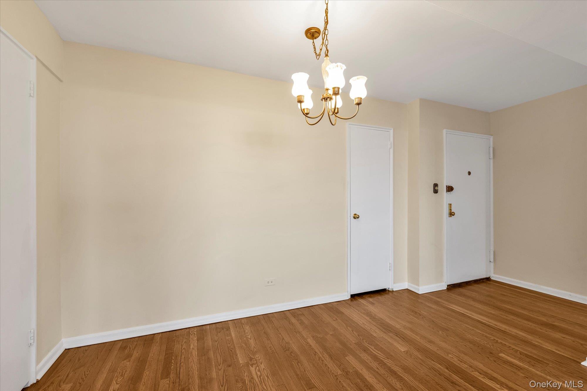 #9 photo, 209-80 18 Avenue, Bayside , NY 11360