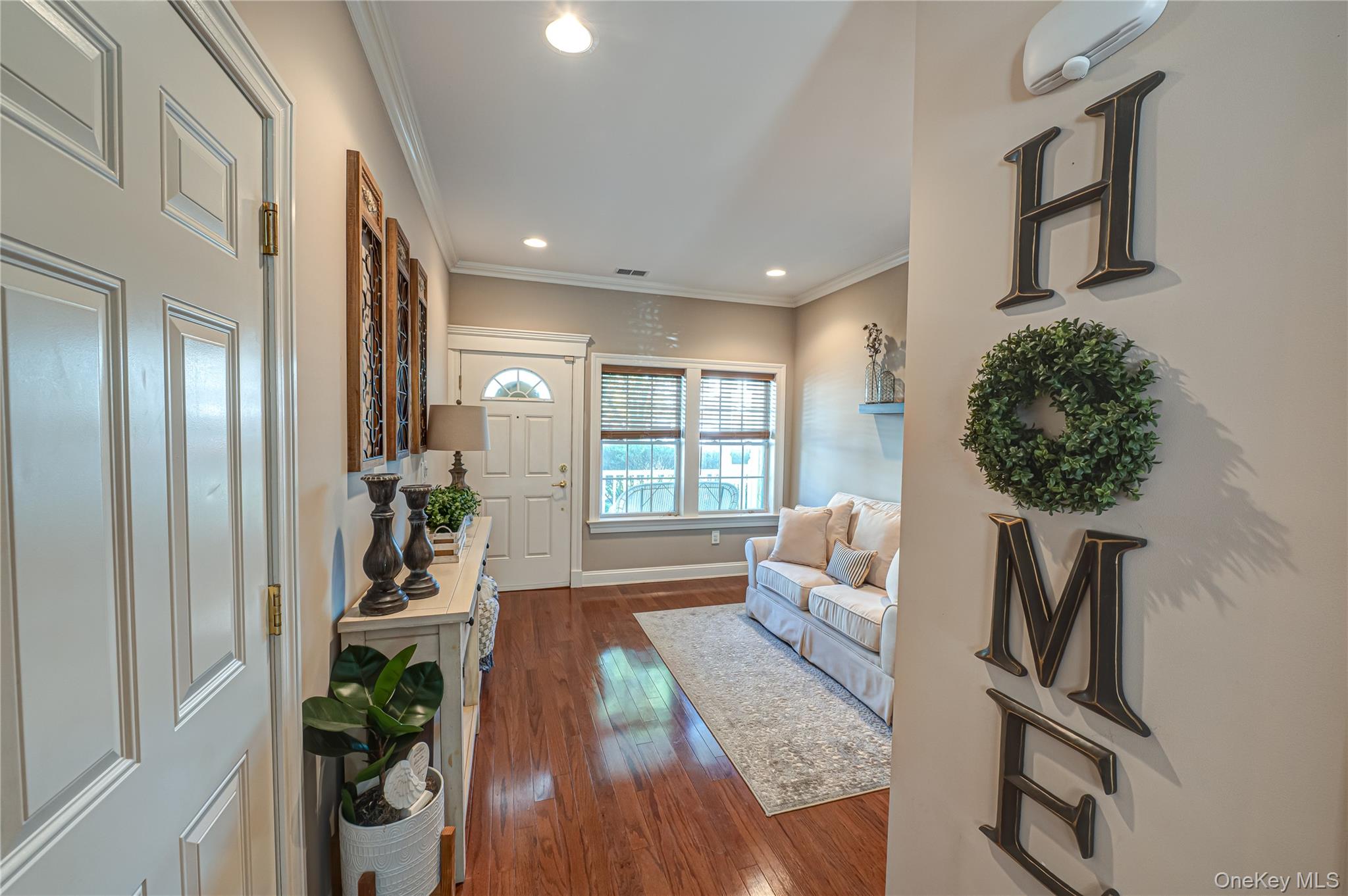 #12 photo, 403 Tracy Lane, מחוז סאפוק Patchogue , NY 11772