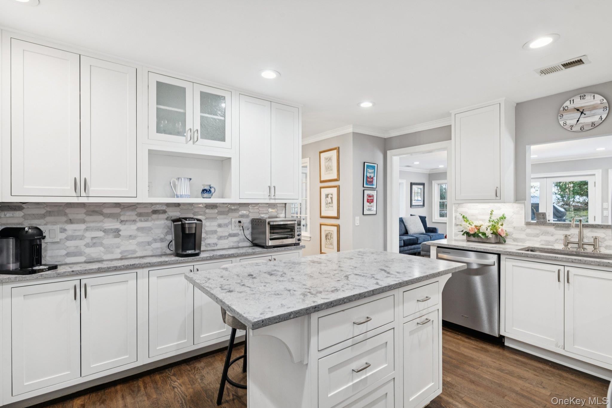 #17 photo, 4 Paul Revere Lane, Centerport , NY 11721