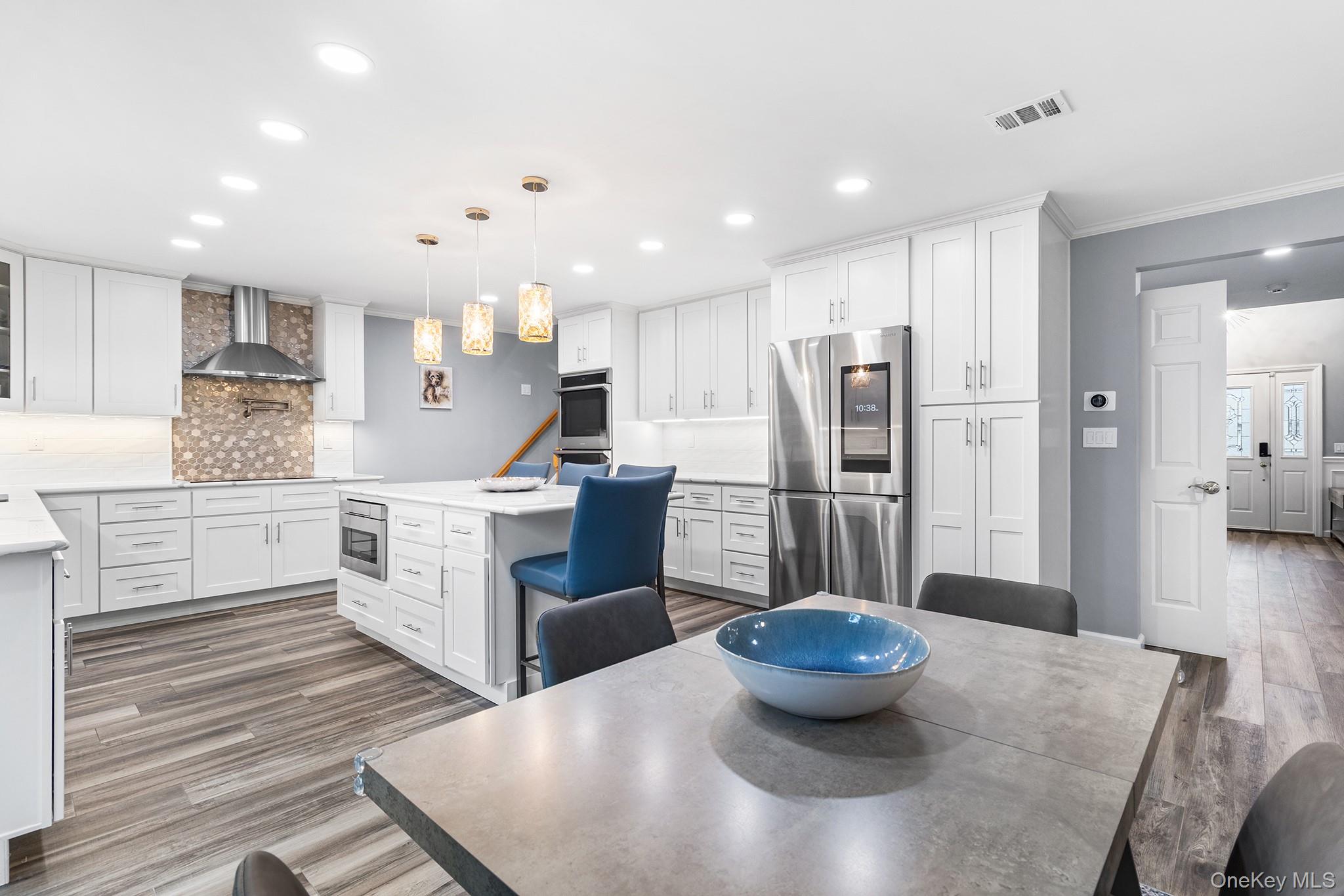 #10 photo, 3034 Bond Drive, 롱 아일랜드 Merrick , NY 11566