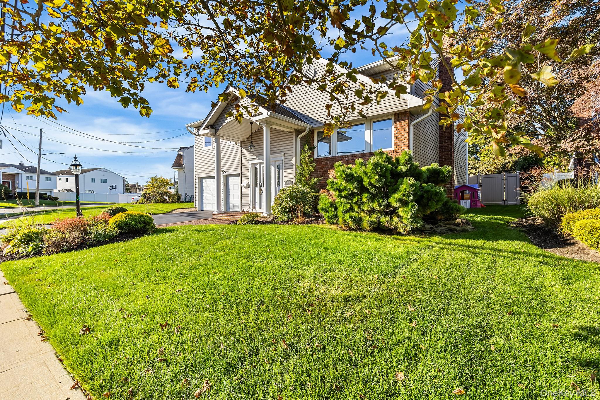 #4 photo, 3034 Bond Drive, 롱 아일랜드 Merrick , NY 11566