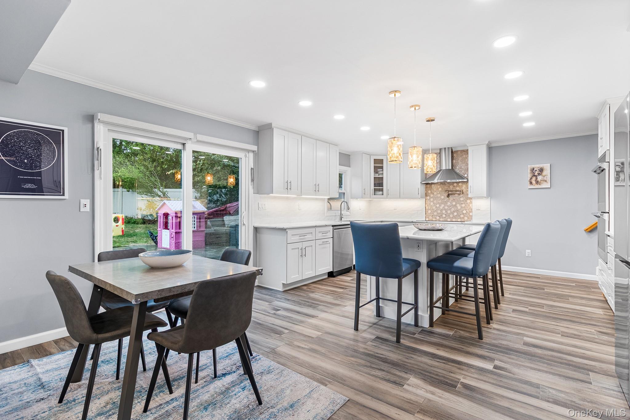 #9 photo, 3034 Bond Drive, 롱 아일랜드 Merrick , NY 11566