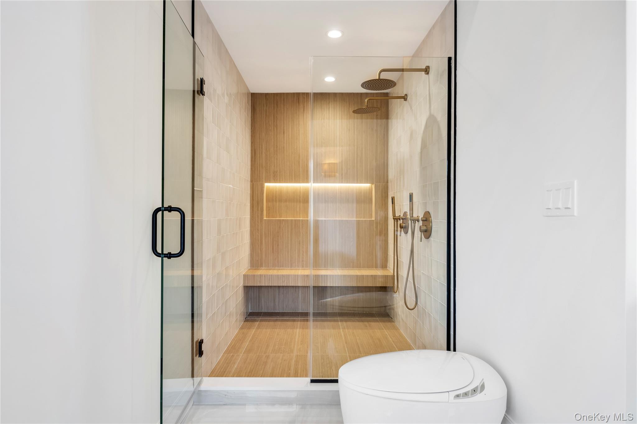 #11 photo, 10 Lenape Road, Southampton , NY 11968