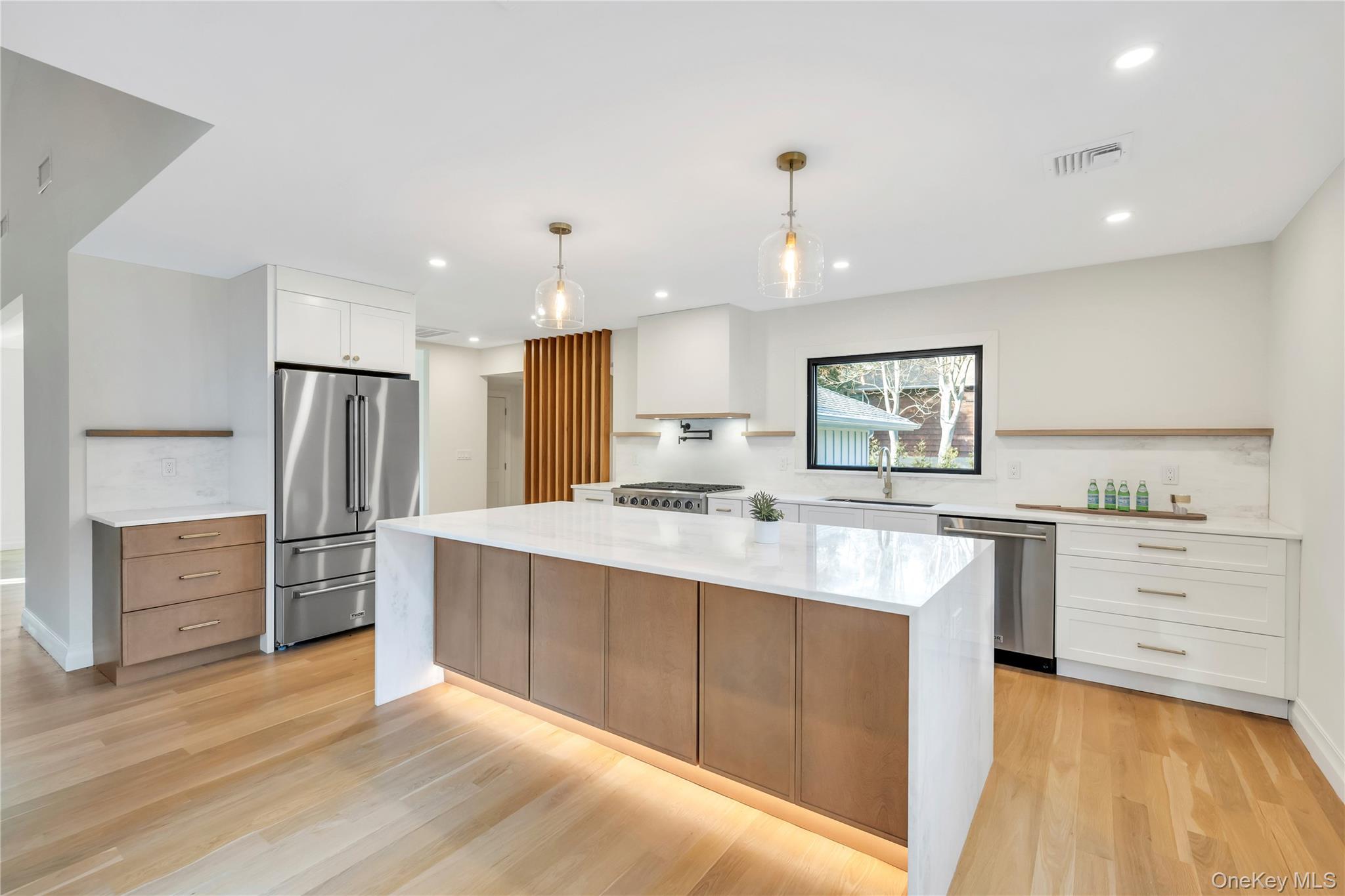 #3 photo, 10 Lenape Road, מחוז סאפוק Southampton , NY 11968